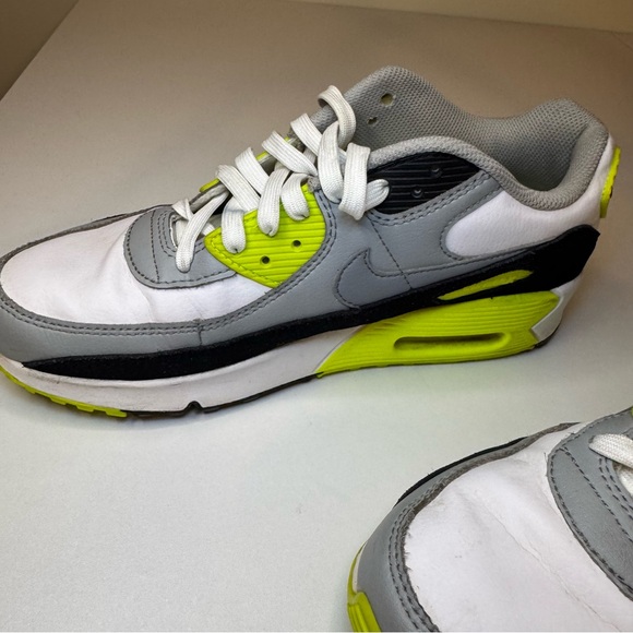Nike Air Max 90 GS Volt CD6864-101 Youth Size 6.5Y White Neon Green Retro 90s OG - Picture 8 of 16